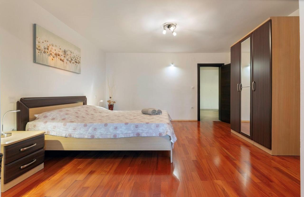 Comfort Apartments With Pool In Medulin (Adults Only) Luaran gambar